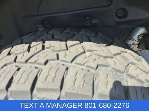 Used 2022 Jeep Wrangler Unlimited Sahara AWD/4WD image 15