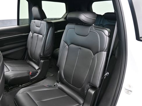 New 2025 Jeep Grand Cherokee L Limited image 26