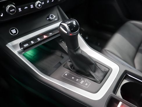 Certified 2024 Audi Q3 2.0T Premium Plus w/ Premium Plus Package image 22