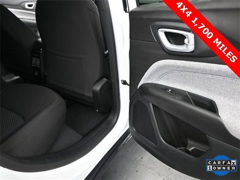 Used 2025 Jeep Compass Sport image 14