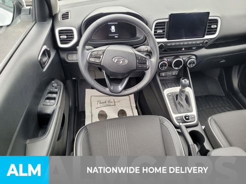 Used 2023 Hyundai Venue Limited w/ Cargo Package image 5