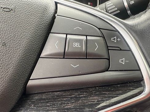 Used 2023 Cadillac XT5 Premium Luxury image 31