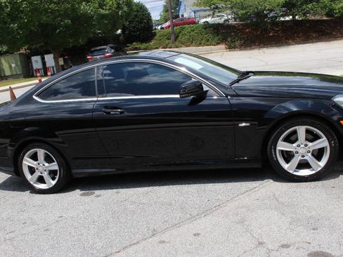 Used 2012 Mercedes-Benz C 250 Coupe image 7