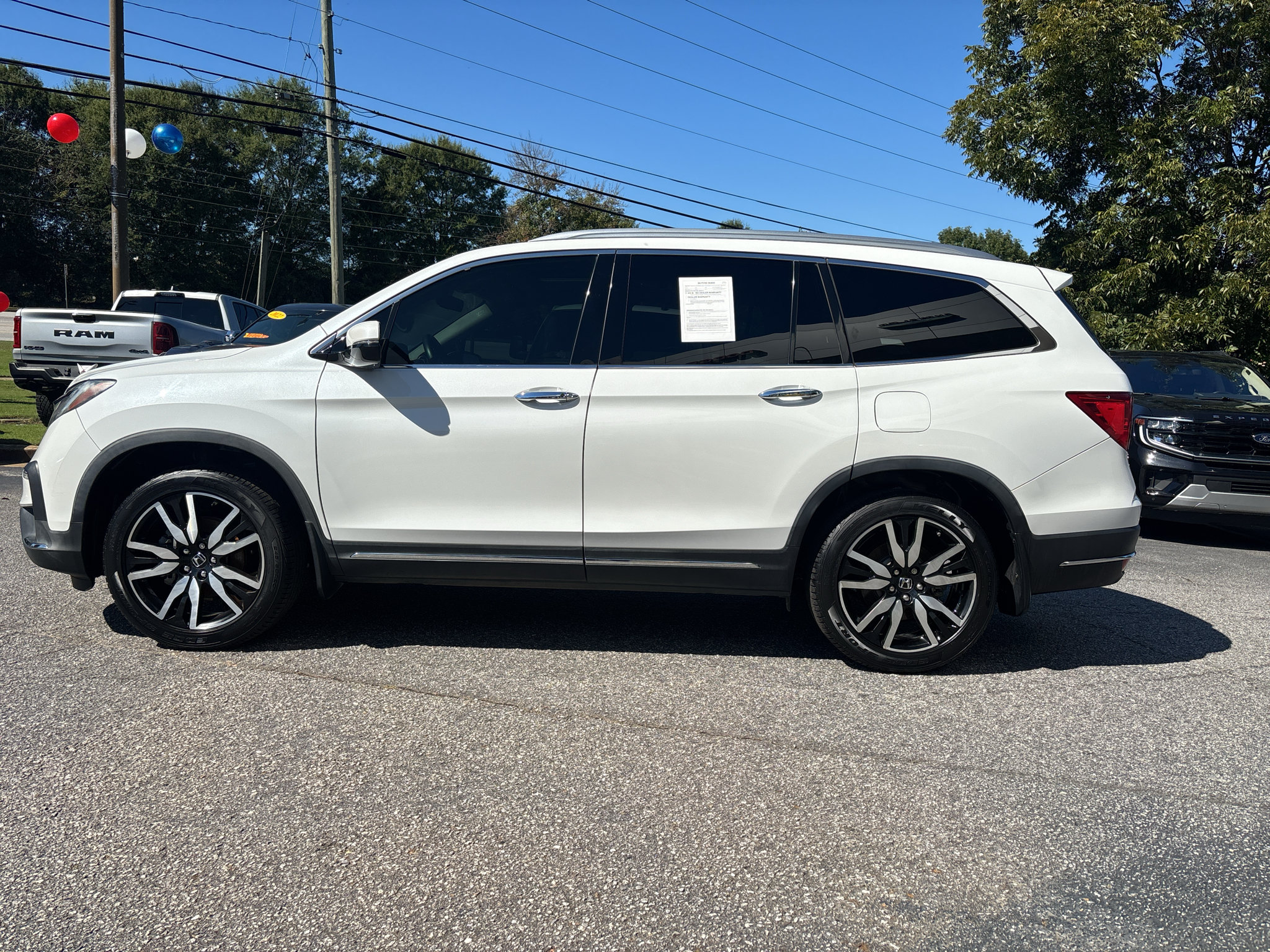 Used 2021 Honda Pilot Touring image 3