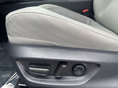 Certified 2025 Toyota Camry SE w/ Convenience Package image 43