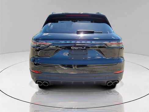 Used 2021 Porsche Cayenne S image 5