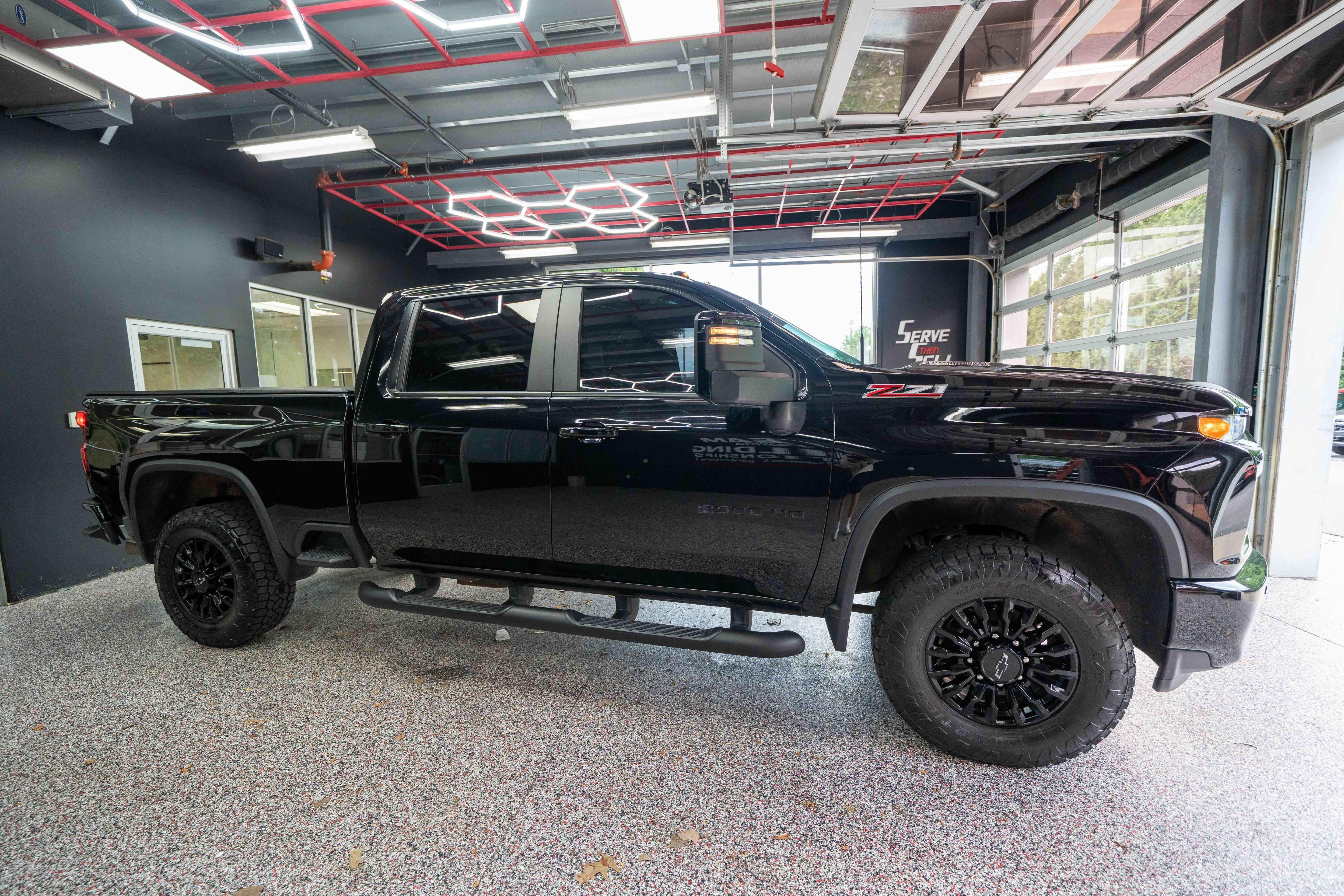 Used 2022 Chevrolet Silverado 2500 LTZ w/ LTZ Plus Package AWD/4WD image 5