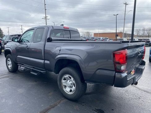 Used 2023 Toyota Tacoma SR image 5