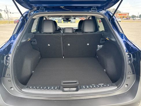 New 2026 Nissan Kicks SR w/ Illumination Package image 6