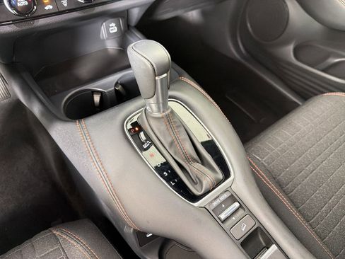 Certified 2025 Honda HR-V Sport image 18