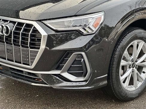 Used 2024 Audi Q3 2.0T Premium Plus image 8