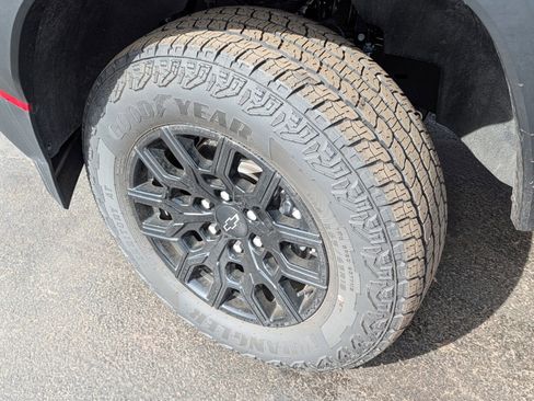New 2026 Chevrolet Colorado Trail Boss AWD/4WD image 18