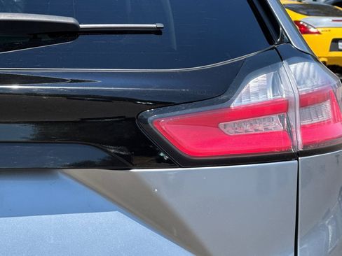 Used 2022 Ford Edge SEL image 49