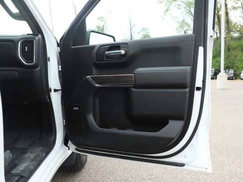 Used 2020 Chevrolet Silverado 1500 RST w/ True North Edition AWD/4WD image 9