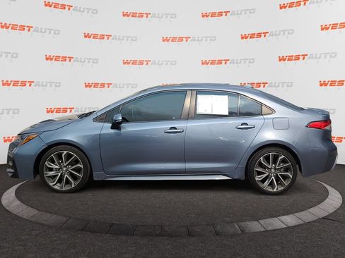 Used 2021 Toyota Corolla SE FWD image 2