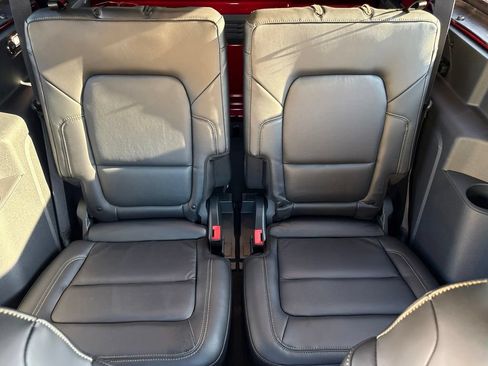 Used 2025 Ford Bronco Badlands AWD/4WD image 19