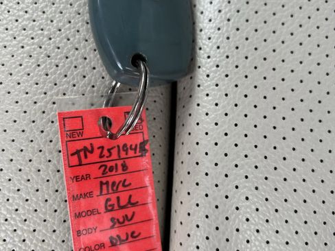 Certified 2018 Mercedes-Benz GLC 300 4MATIC image 38