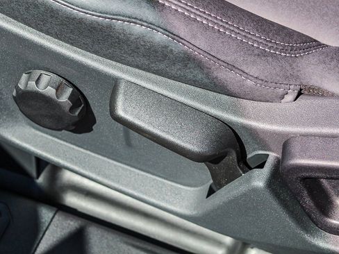 New 2025 Ford Bronco Badlands image 22