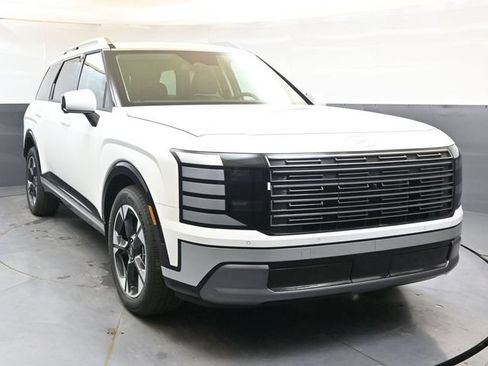 Used 2026 Hyundai Palisade Limited AWD/4WD image 8