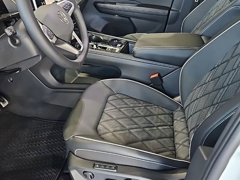 New 2026 Volkswagen Atlas SEL Premium R-Line AWD/4WD image 30
