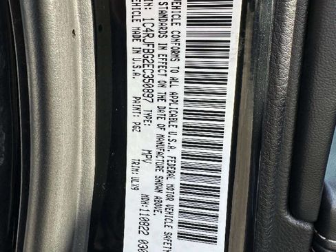 Used 2014 Jeep Grand Cherokee Limited image 39