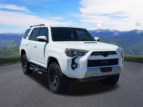 Used 2023 Toyota 4Runner TRD Off-Road Premium w/ Moonroof Package AWD/4WD image 8