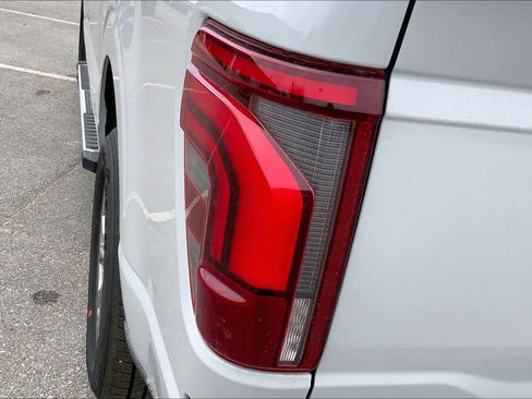 Used 2026 Ford F150 Lariat w/ Equipment Group 501A Mid RWD image 14