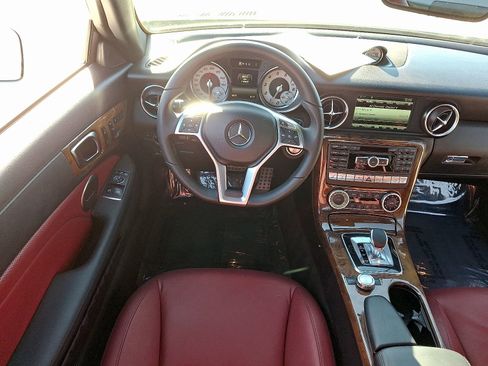 Certified 2016 Mercedes-Benz SLK 300 image 11