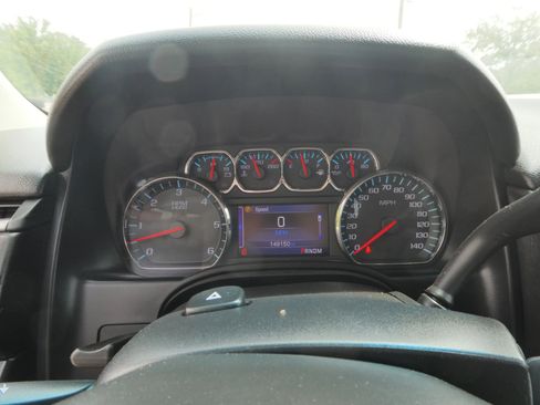 Used 2015 Chevrolet Suburban LT w/ Max Trailering Package image 18