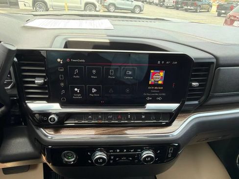 Used 2024 GMC Sierra 1500 Elevation AWD/4WD image 17