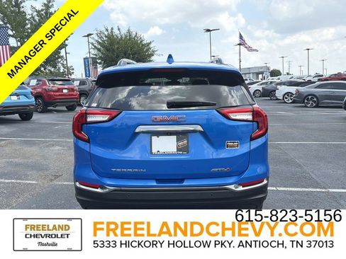 Used 2024 GMC Terrain AT4 AWD/4WD image 4