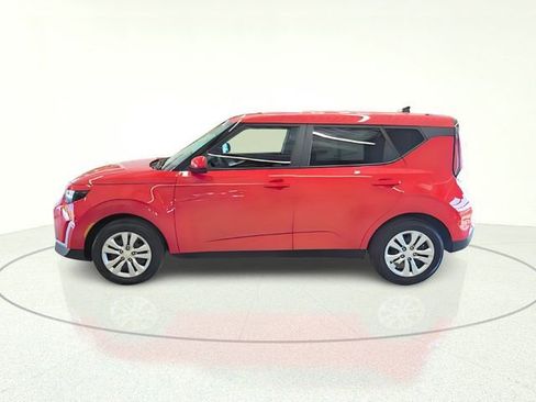 Certified 2024 Kia Soul LX FWD image 3