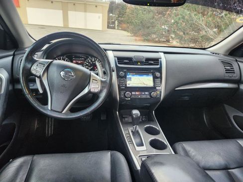 Used 2015 Nissan Altima 3.5 SL image 24