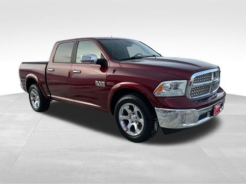 Used 2018 RAM 1500 Laramie w/ Convenience Group image 9