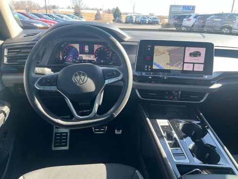 Certified 2024 Volkswagen Atlas Peak Edition SEL image 19