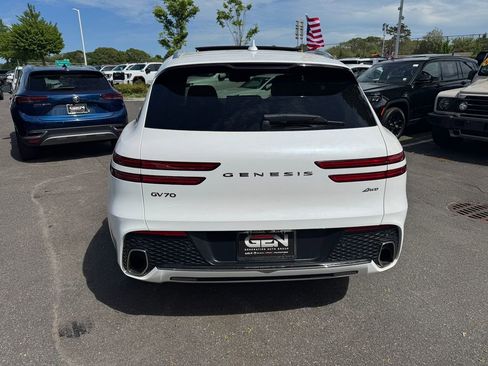 Used 2023 Genesis GV70 2.5T w/ Advanced Package AWD/4WD image 5
