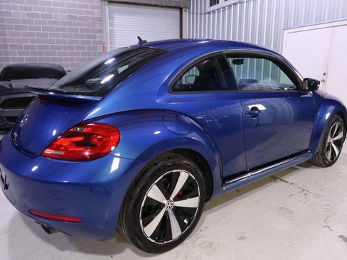 Used 2013 Volkswagen Beetle 2.0T image 5