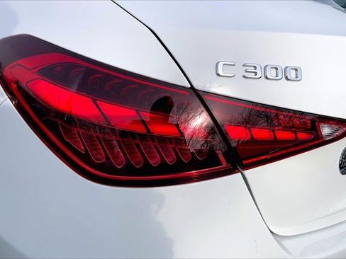 Used 2025 Mercedes-Benz C 300 4MATIC Sedan image 25