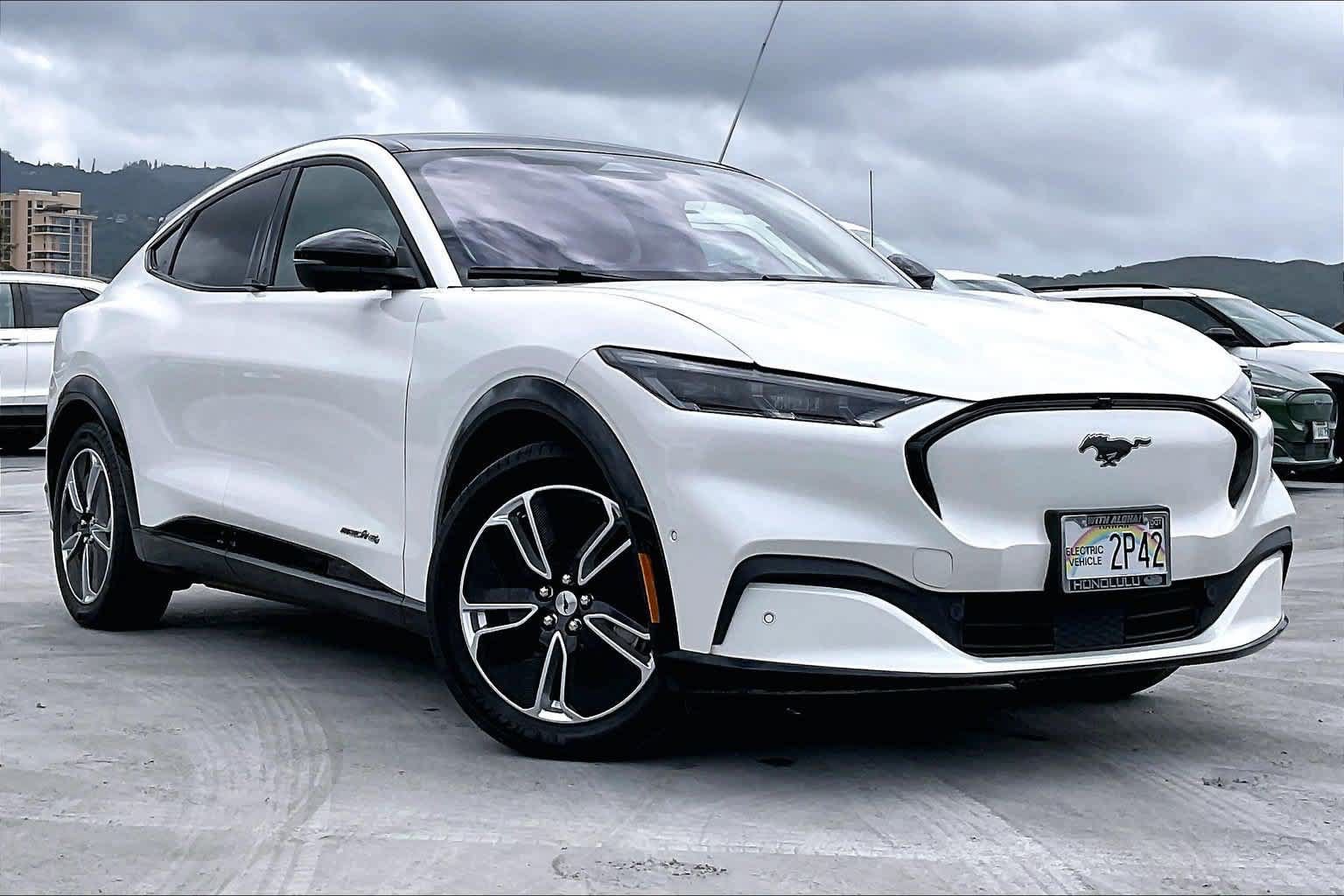 Certified 2023 Ford Mustang Mach-E Premium AWD/4WD image 21