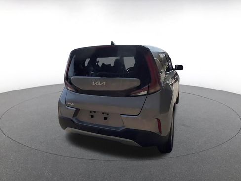 Used 2025 Kia Soul LX w/ LX Technology Package image 14