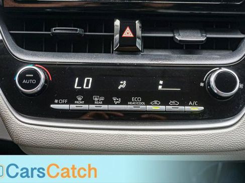 Used 2020 Toyota Corolla LE FWD image 24