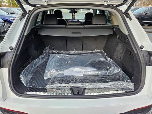 New 2025 Audi Q5 Premium image 22