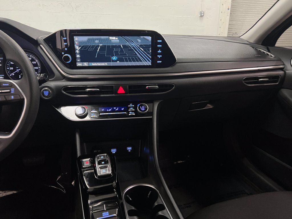 Used 2023 Hyundai Sonata SEL FWD image 18