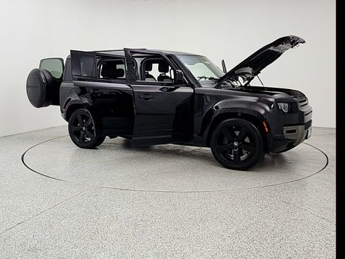 Certified 2023 Land Rover Defender 110 X-Dynamic SE image 10