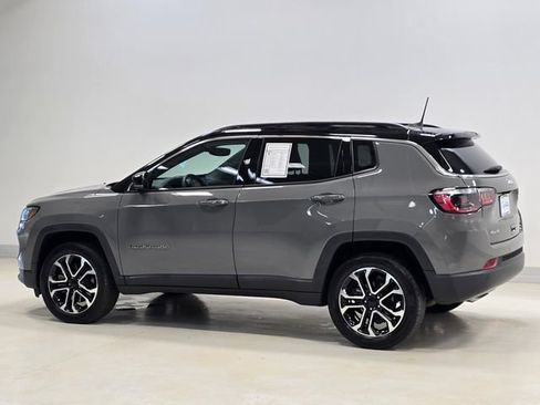Used 2023 Jeep Compass Limited w/ Sun and Sound Group AWD/4WD image 4