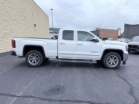 Used 2018 GMC Sierra 1500 SLT w/ SLT Premium Package AWD/4WD image 6