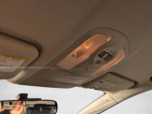 Used 2010 Toyota Prius Three image 10