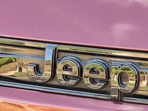 Used 2024 Jeep Grand Cherokee Altitude image 30