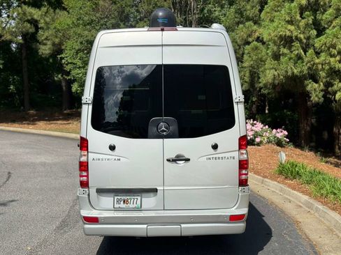 Used 2015 Mercedes-Benz Sprinter 3500 image 17