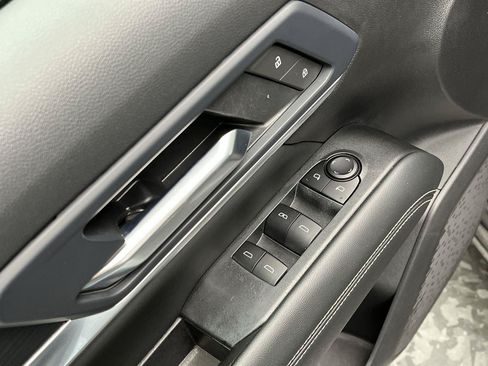 Certified 2025 GMC Terrain Elevation AWD/4WD image 8